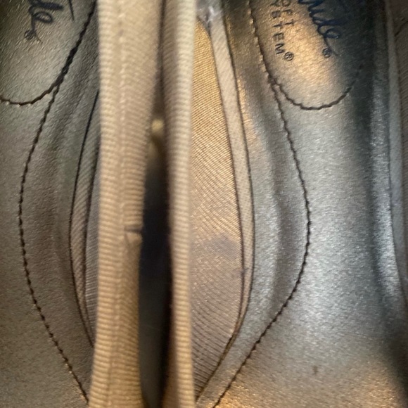 Life Stride Soft System Khaki color Wedge - Picture 8 of 8